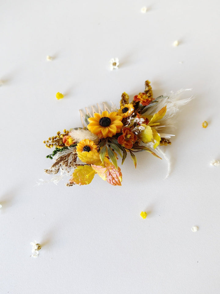 Sunflower Bridal Hair Comb: Yellow Summer Wedding Accessory – handmade floral hair accessory by magaela