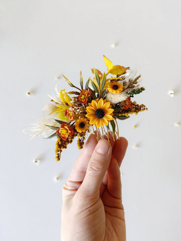 Sunflower Bridal Hair Comb: Yellow Summer Wedding Accessory – handmade floral hair accessory by magaela
