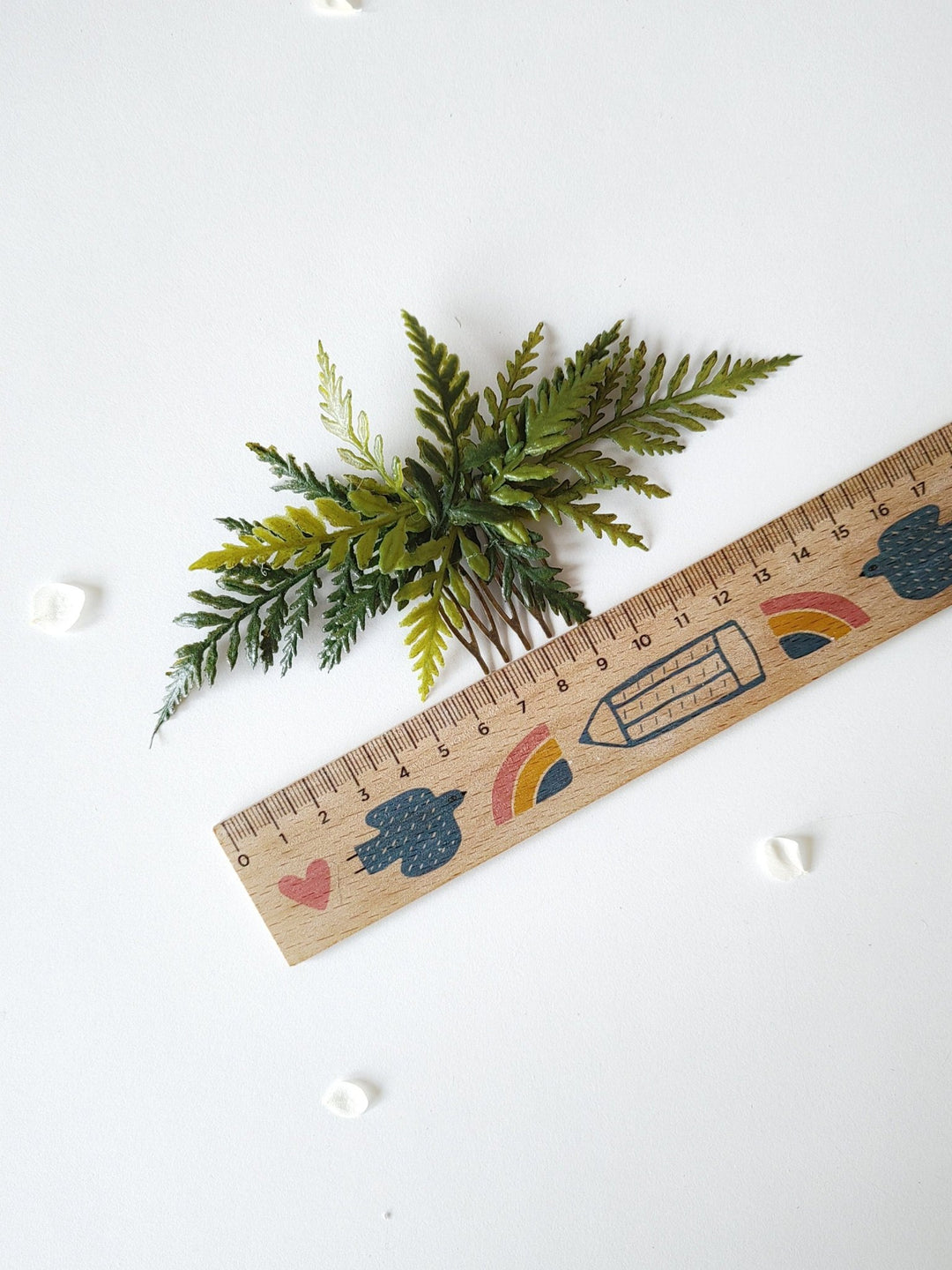 Fern Bridal Hair Comb & Pins: Greenery Wedding Hair Accessory – handmade floral hair accessory by magaela