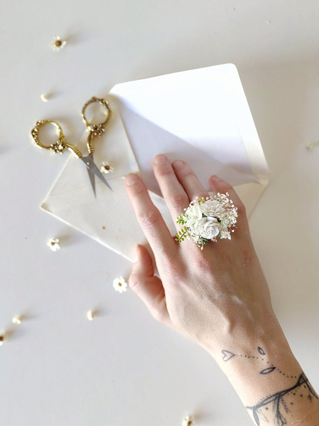 White Flower Ring: Adjustable Floral Bridal Jewelry – handmade floral hair accessory by magaela