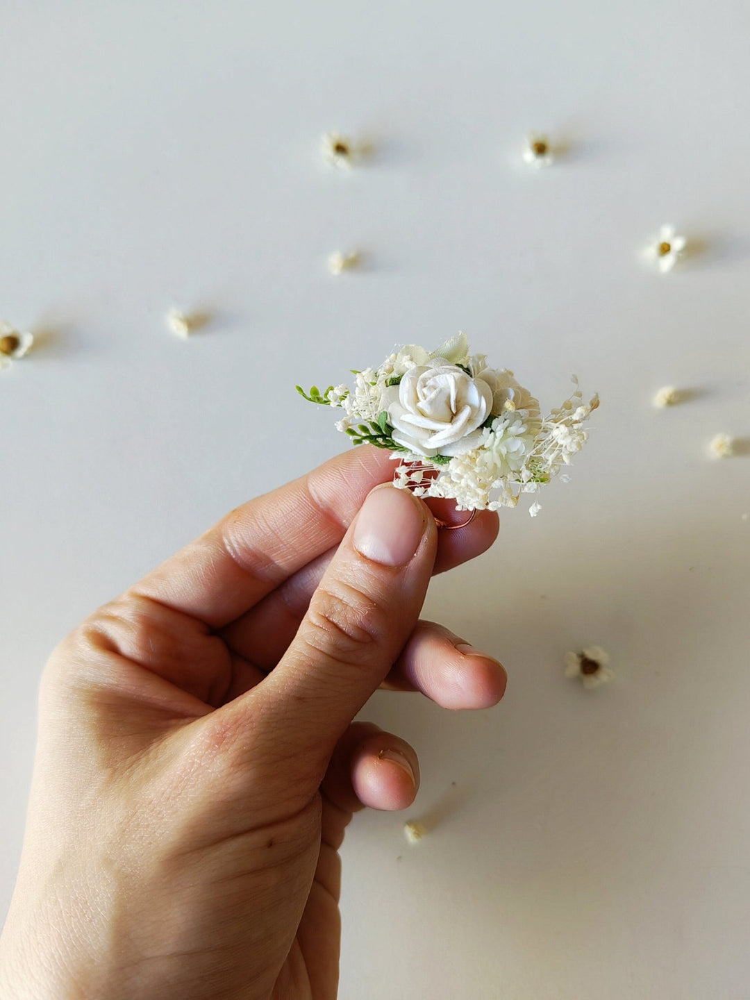 White Flower Ring: Adjustable Floral Bridal Jewelry – handmade floral hair accessory by magaela