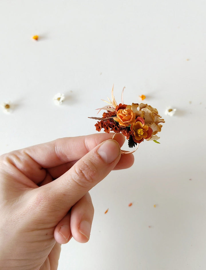 Terracotta Floral Ring: Adjustable Autumn Wedding Jewelry – handmade floral hair accessory by magaela