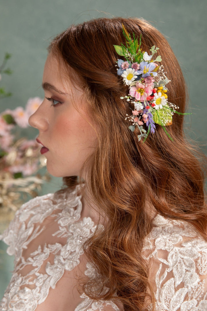 Wildflower Hair Comb: Romantic Bridal Boho Wedding Accessory – handmade floral hair accessory by magaela