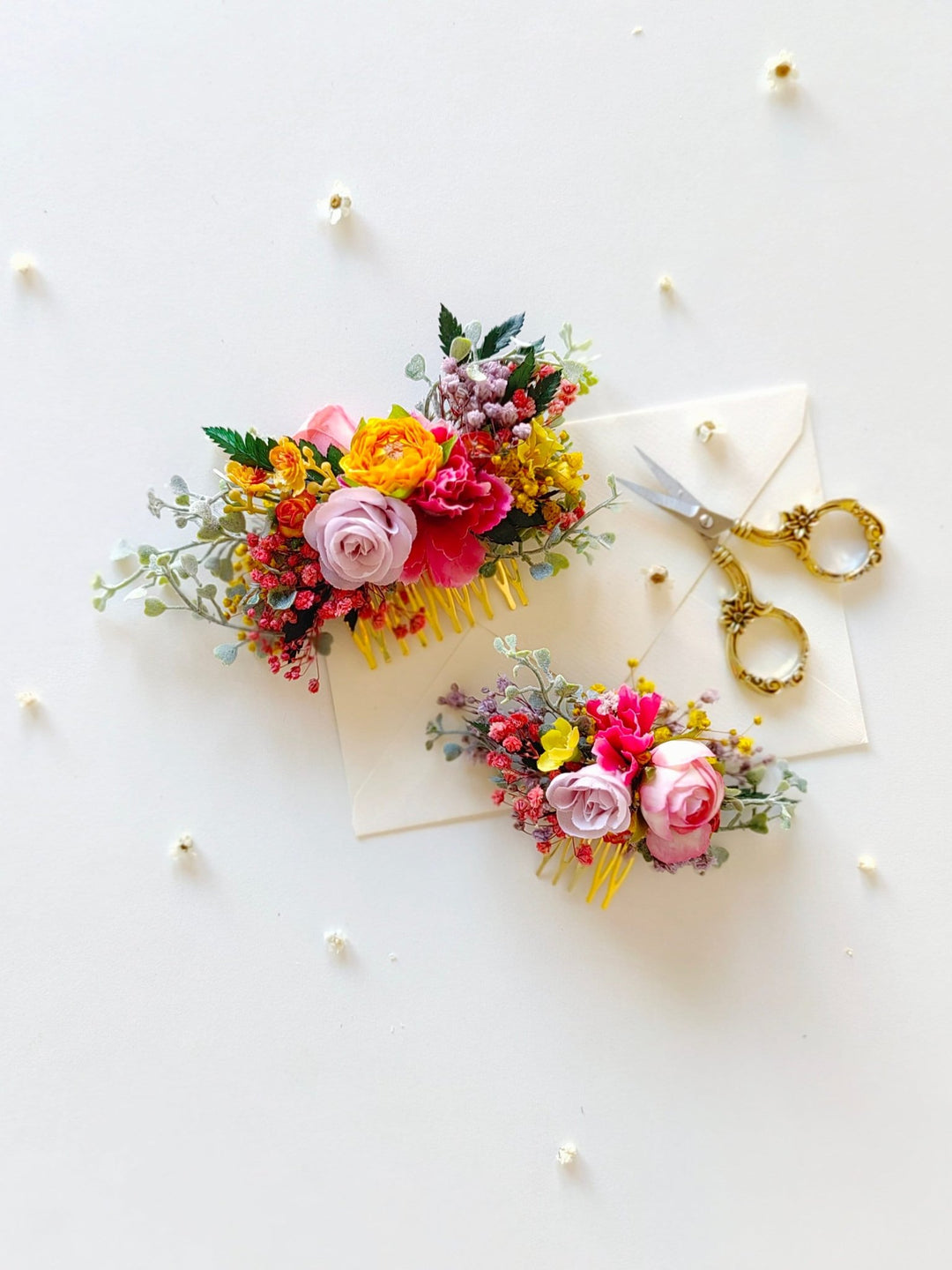 Colorful Floral Hair Comb: Boho Bridal Wedding Accessory – handmade floral hair accessory by magaela