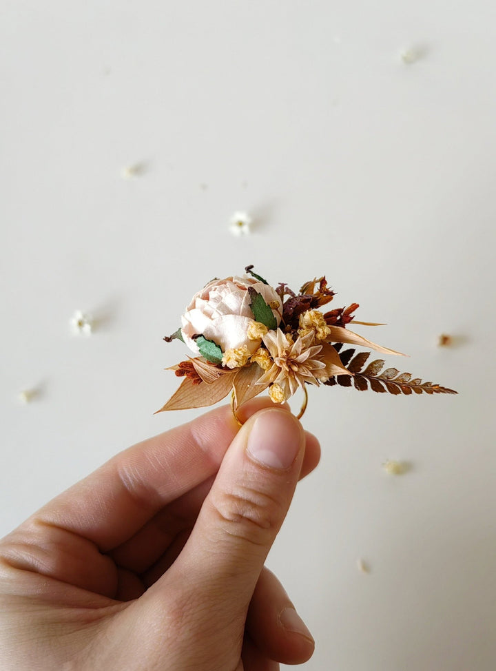 Blush Flower Ring: Adjustable Bridal Floral Jewelry – handmade floral hair accessory by magaela