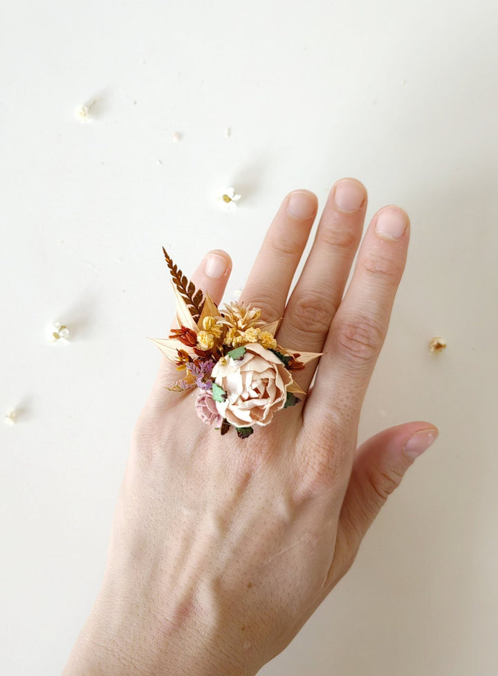 Blush Flower Ring: Adjustable Bridal Floral Jewelry – handmade floral hair accessory by magaela