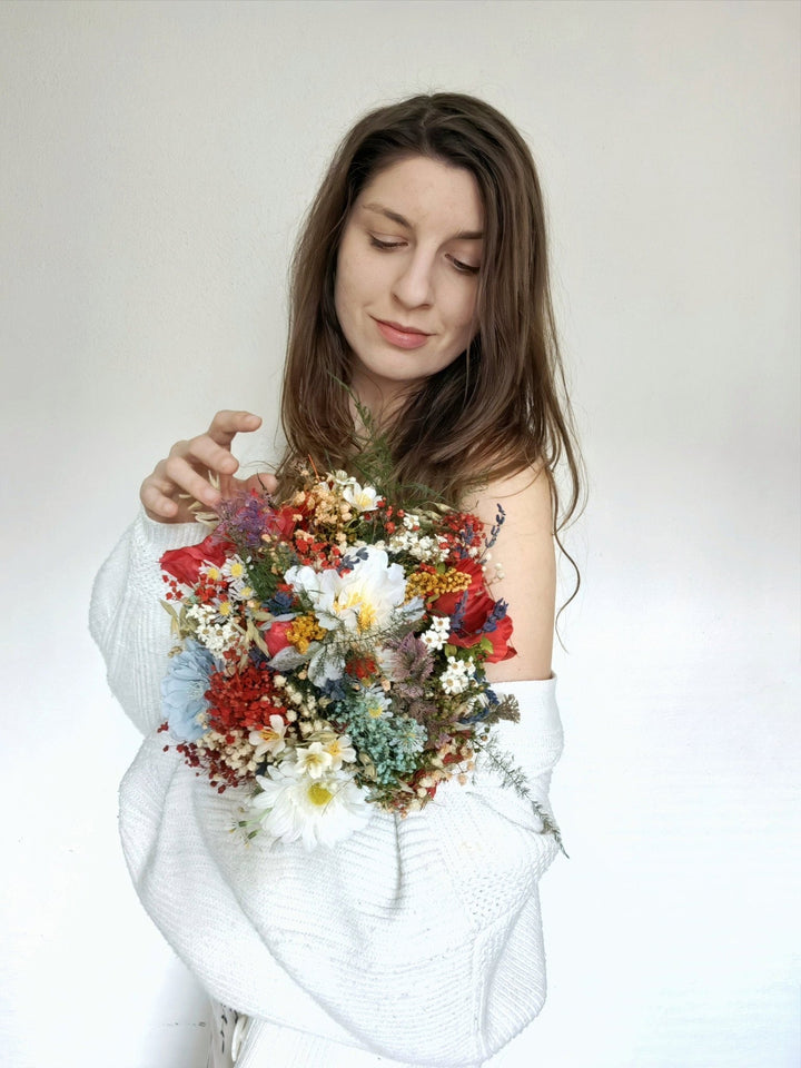 Red Poppy Wedding Bouquet: Folk Slavic Bridal Flowers – handmade floral hair accessory by magaela