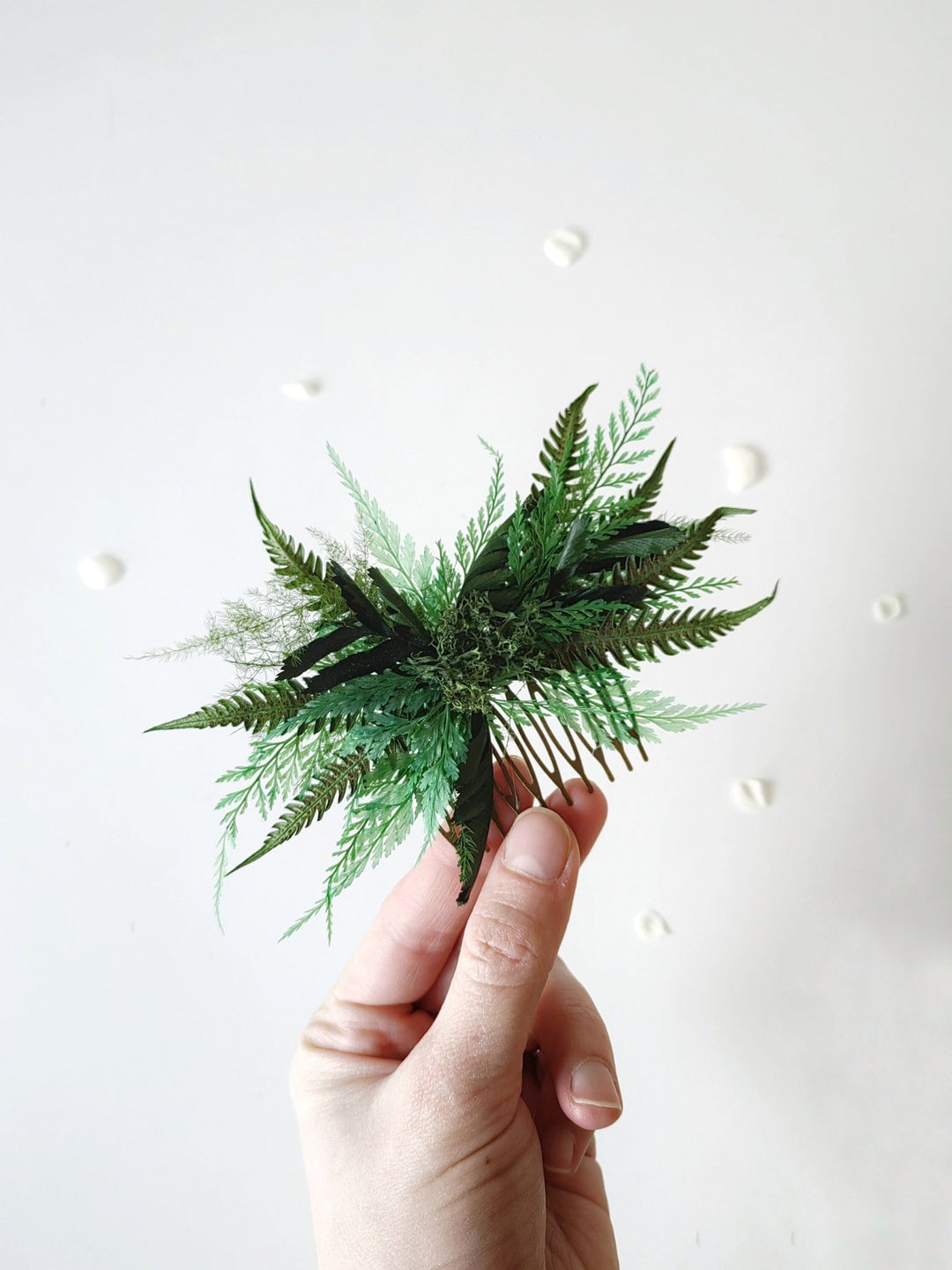 Fern Bridal Hair Comb: Preserved Greenery Flower, Woodland Wedding – handmade floral hair accessory by magaela