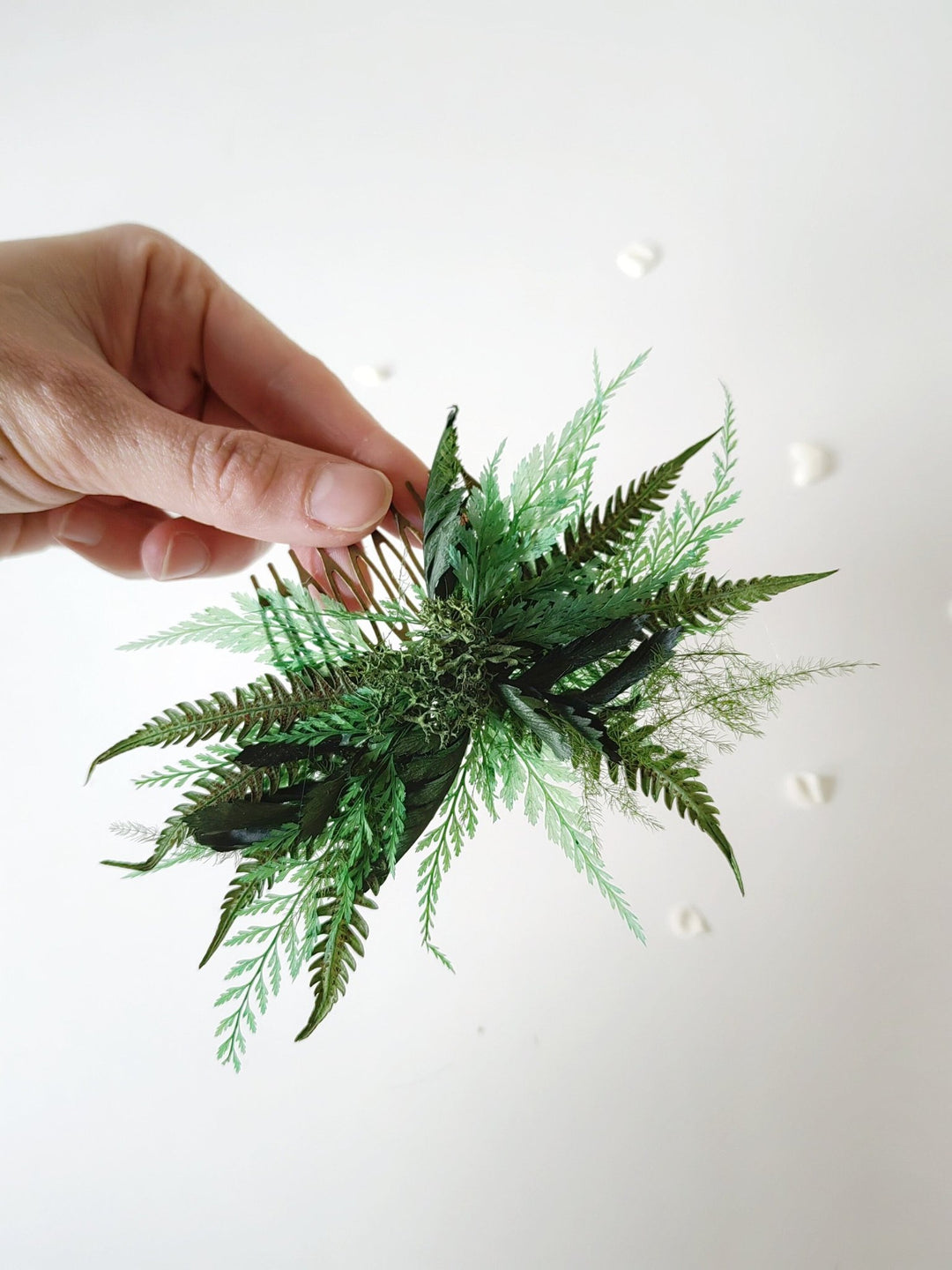 Fern Bridal Hair Comb: Preserved Greenery Flower, Woodland Wedding – handmade floral hair accessory by magaela