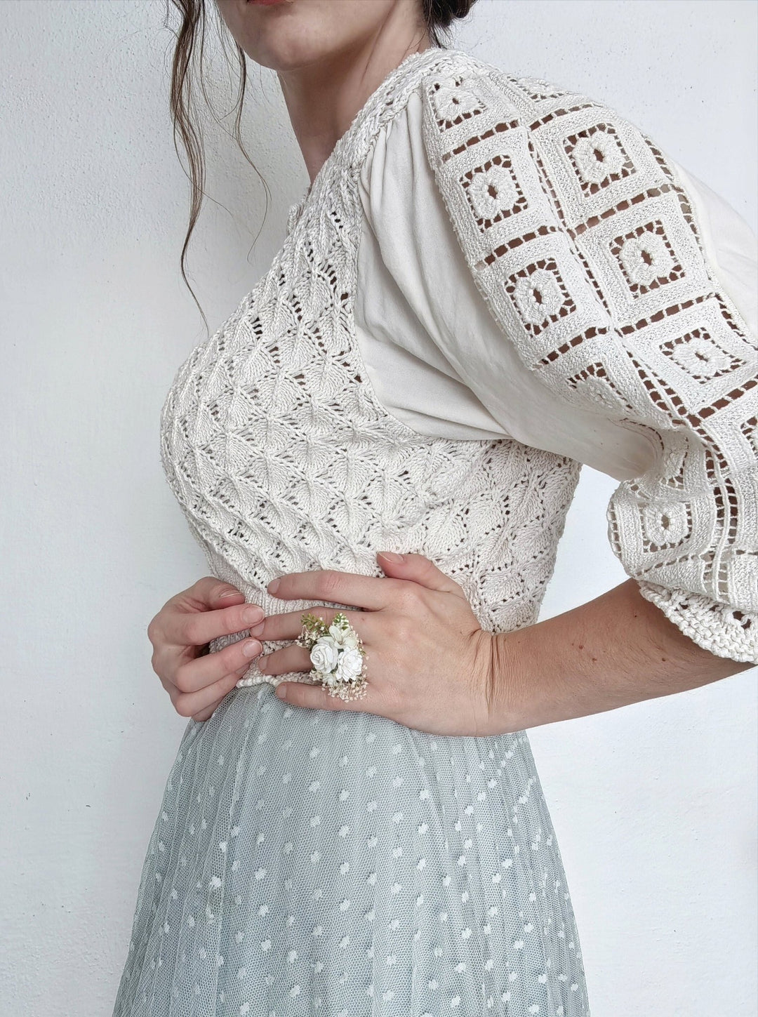 White Flower Ring: Adjustable Floral Bridal Jewelry – handmade floral hair accessory by magaela