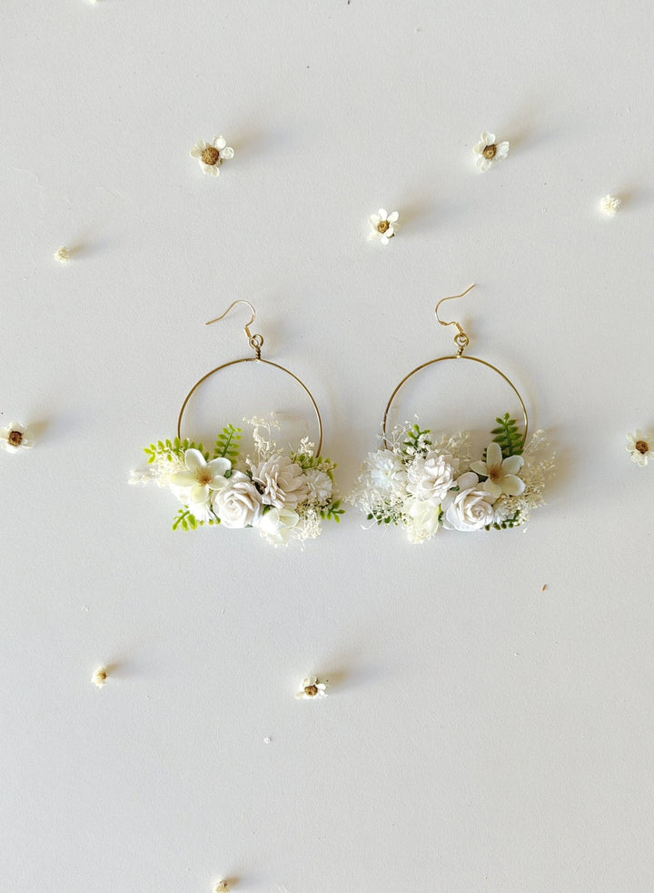 White Flower Circle Bridal Earrings: Wedding Jewelry – handmade floral hair accessory by magaela