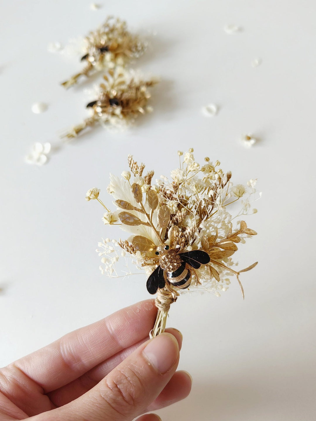 Rustic Bee Boutonniere: Gold Leaf Wedding Groom Accessory – handmade floral hair accessory by magaela