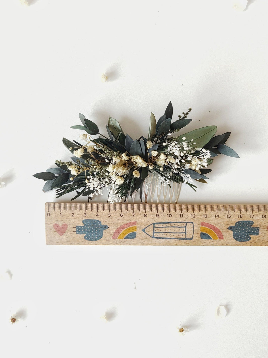 Greenery Wedding Hair Comb: Baby's Breath, Rosemary & Olive Leaves – handmade floral hair accessory by magaela