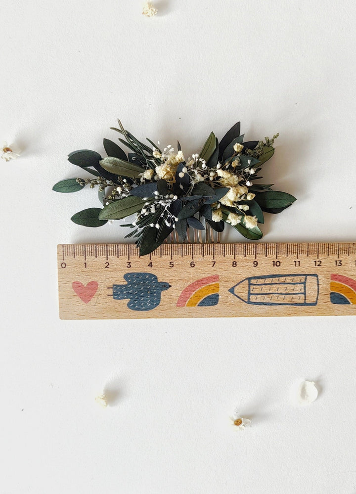 Greenery Wedding Hair Comb: Baby's Breath, Rosemary & Olive Leaves – handmade floral hair accessory by magaela
