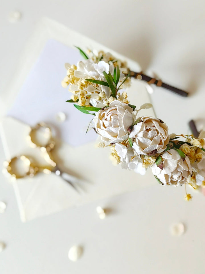 First Holy Communion Flower Headband: White Peonies, Floral Girl Accessory – handmade floral hair accessory by magaela