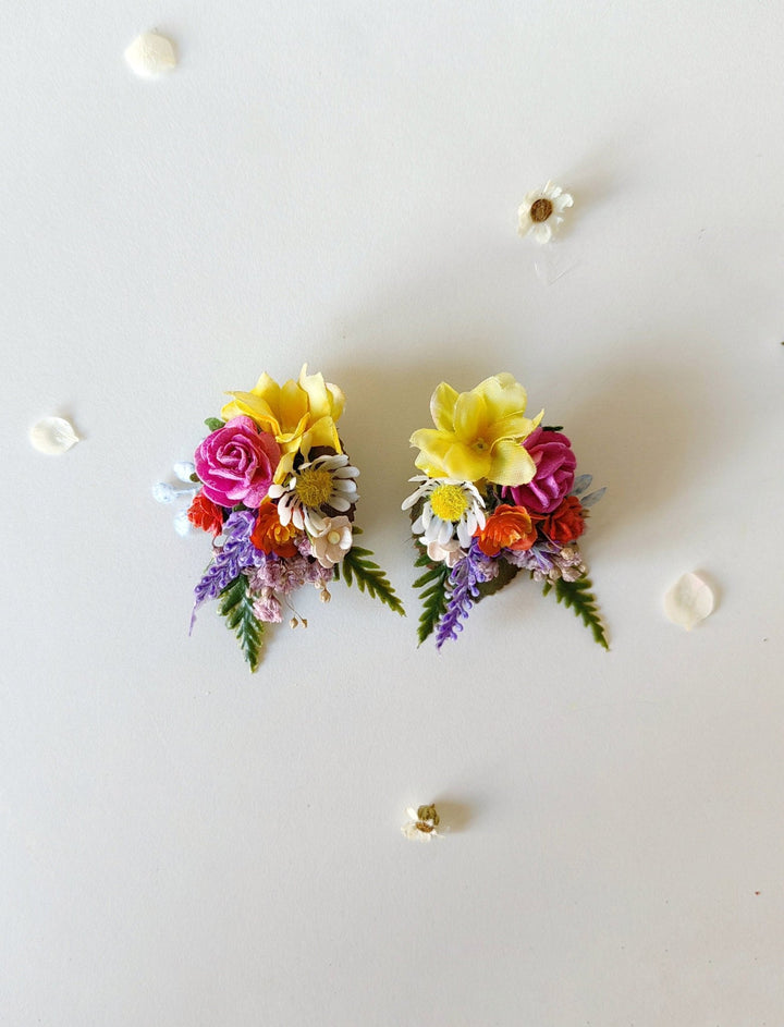 Colorful Flower Stud Earrings: Boho Wedding Jewelry – handmade floral hair accessory by magaela