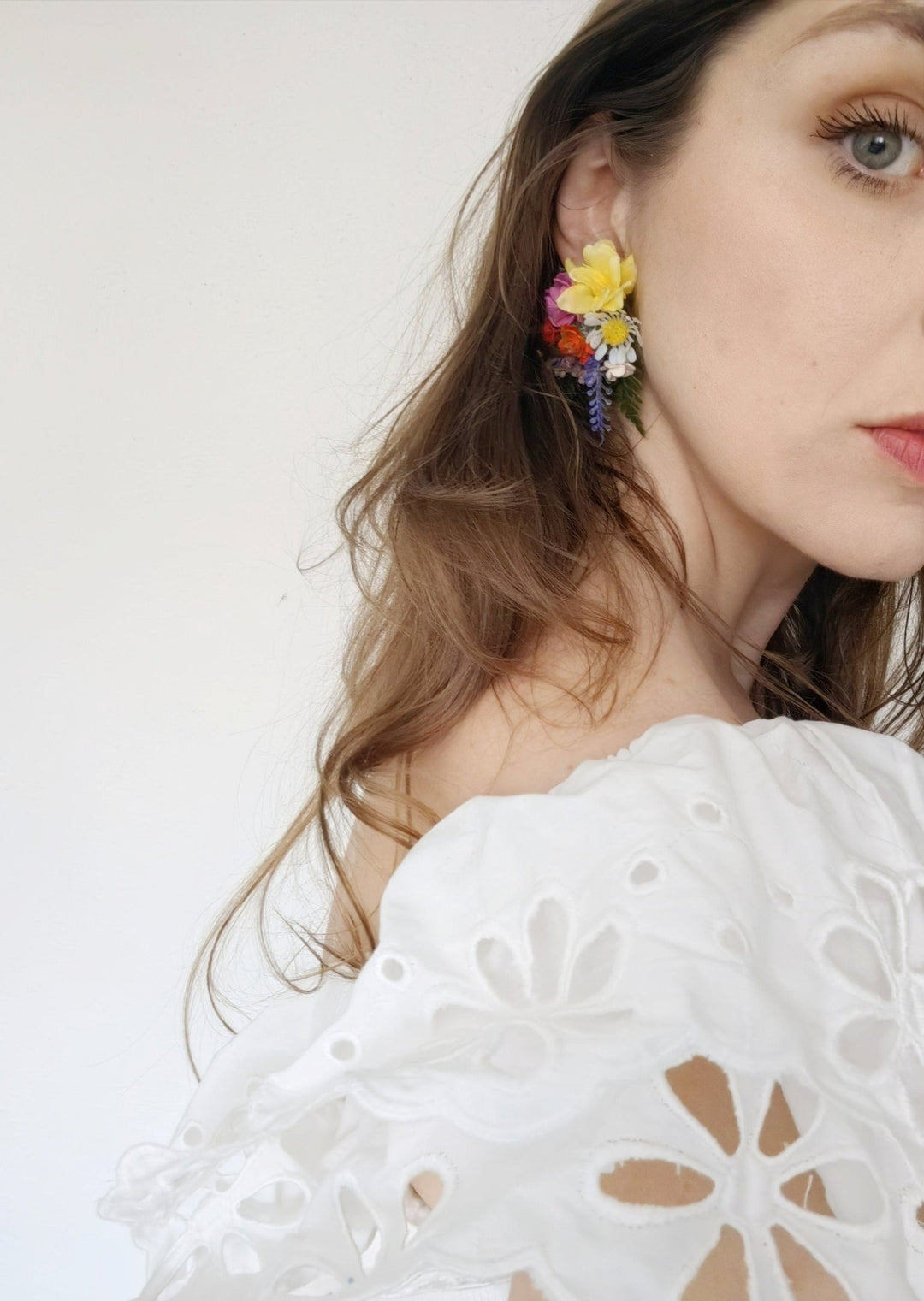 Colorful Flower Stud Earrings: Boho Wedding Jewelry – handmade floral hair accessory by magaela