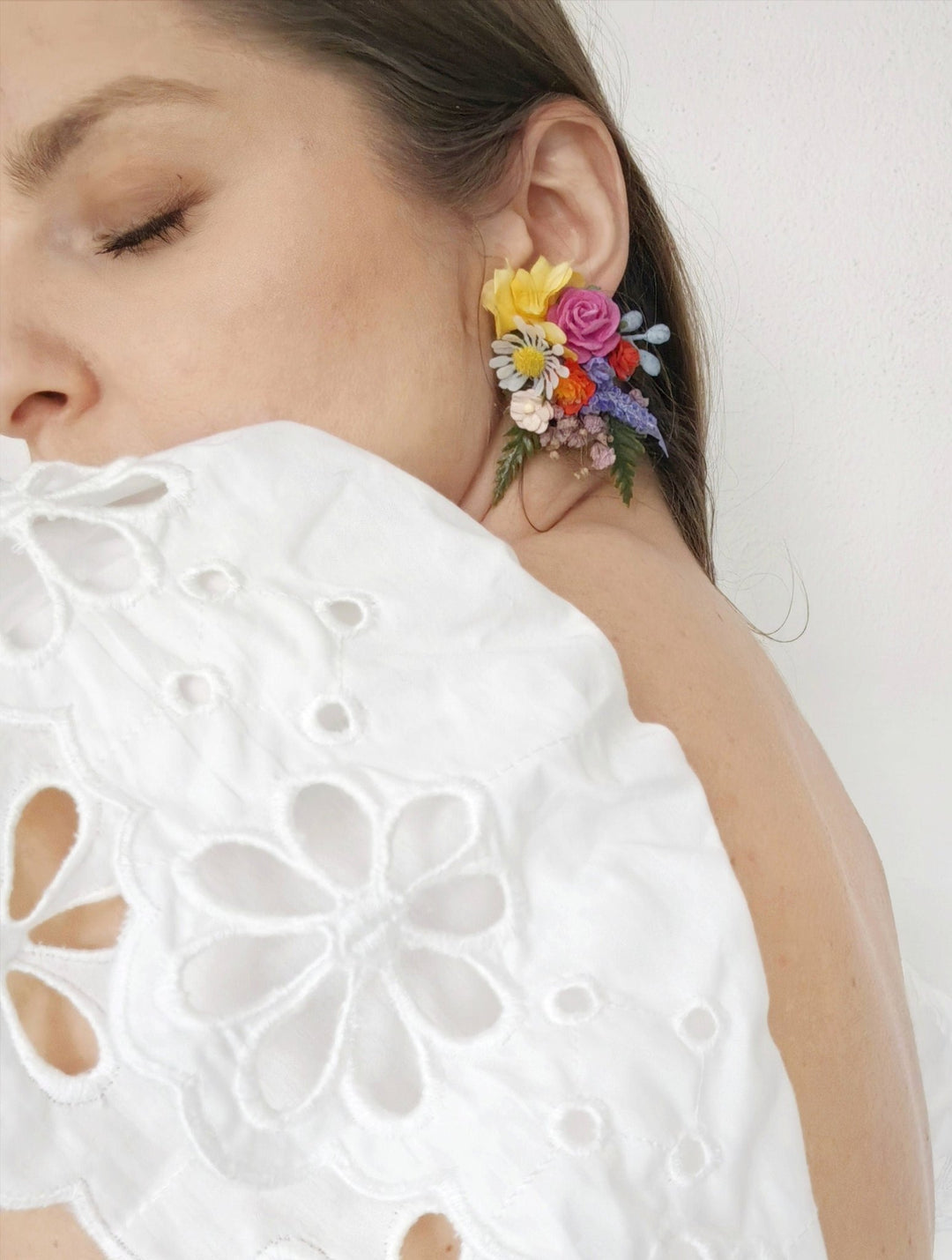 Colorful Flower Stud Earrings: Boho Wedding Jewelry – handmade floral hair accessory by magaela