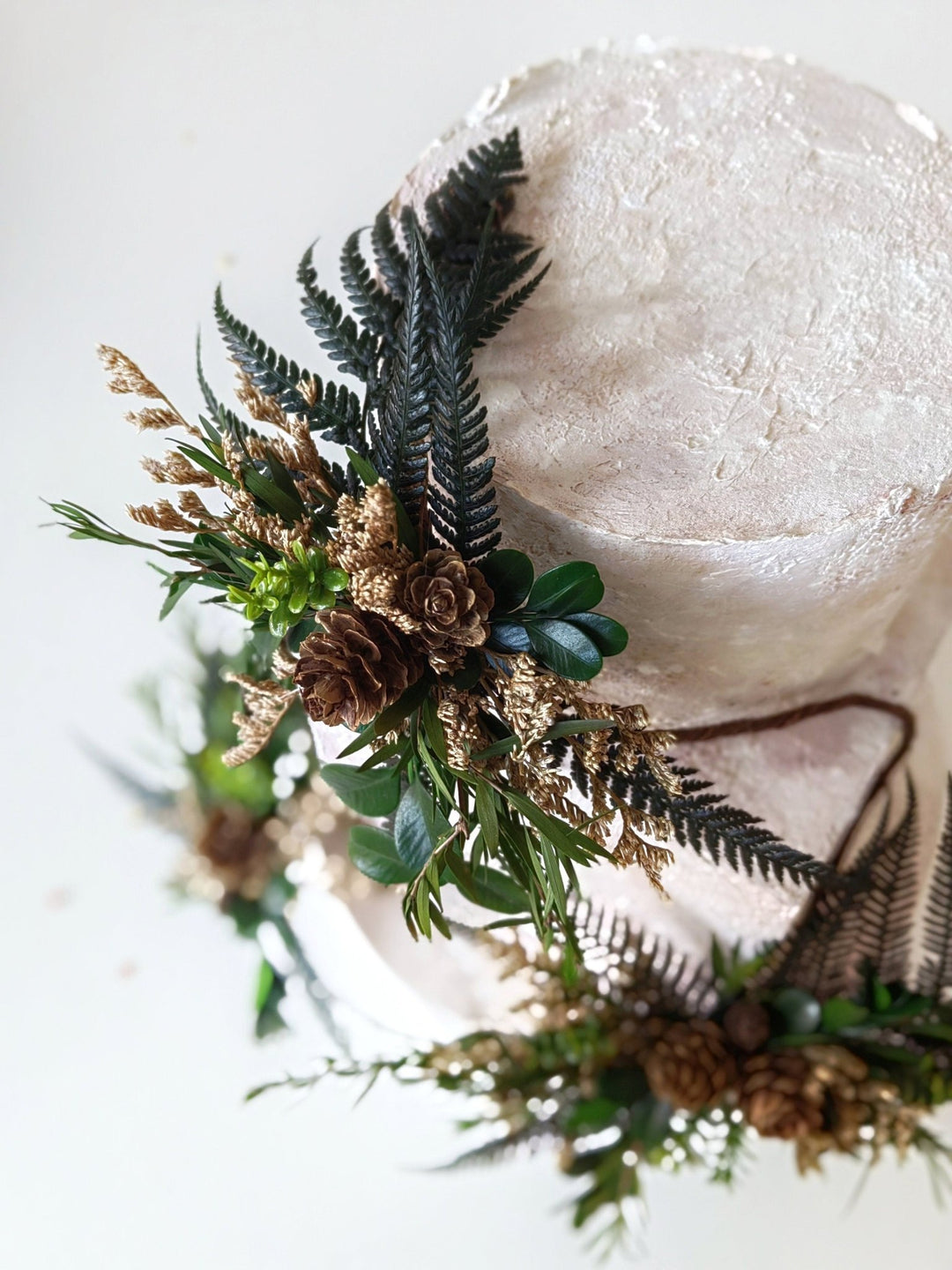 Fern Wedding Cake Topper: Woodland Flower Garland with Pine Cones – handmade floral hair accessory by magaela