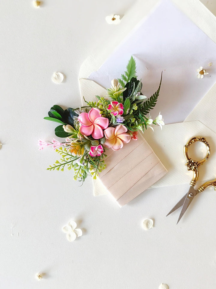 Plumeria Boutonniere: Tropical Wedding Corsage for Groom – handmade floral hair accessory by magaela