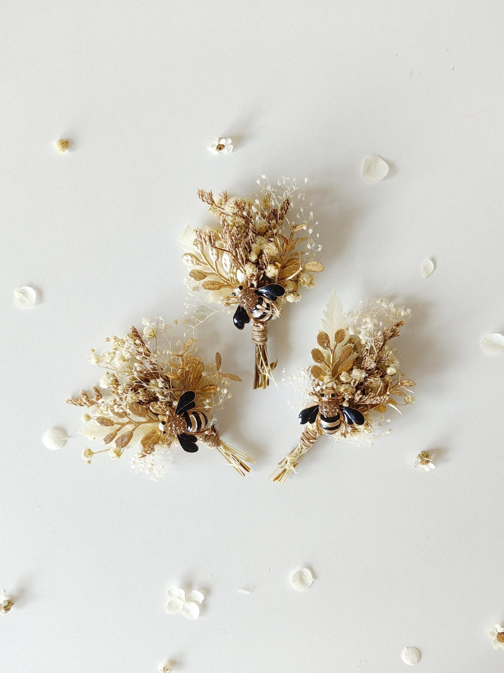 Rustic Bee Boutonniere: Gold Leaf Wedding Groom Accessory – handmade floral hair accessory by magaela