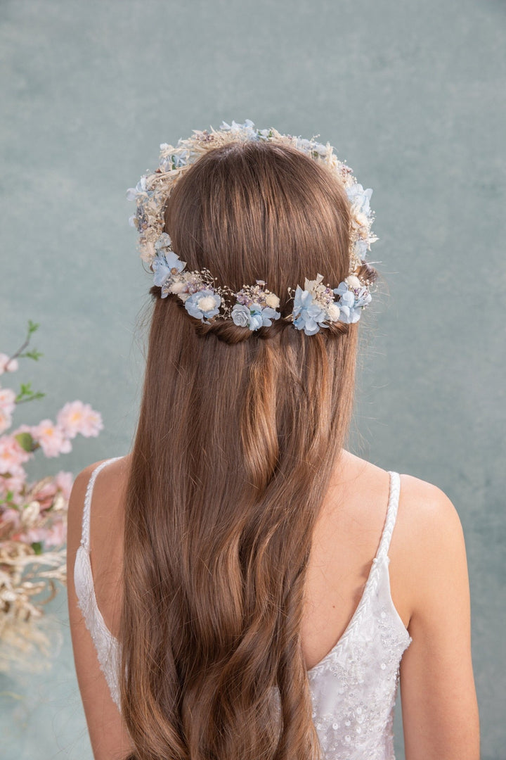 Baby Blue Hydrangea Hair Pins: Boho Bridal Flower Hairpiece – handmade floral hair accessory by magaela