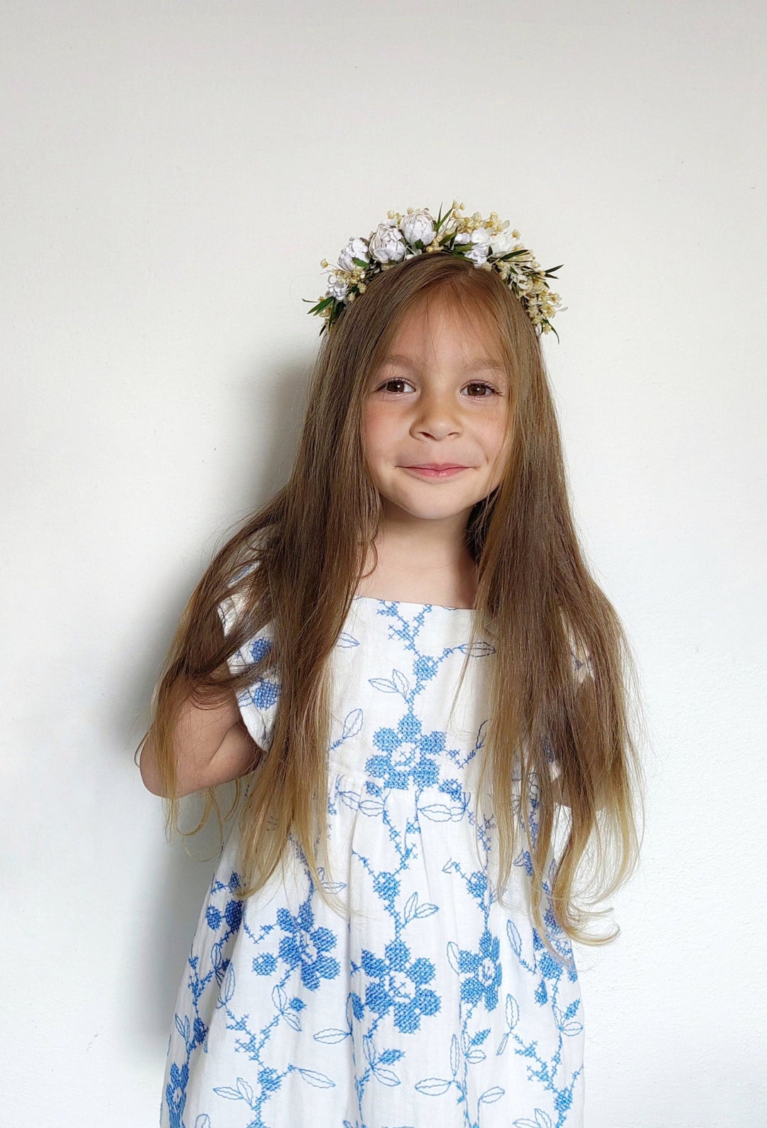 First Holy Communion Flower Headband: White Peonies, Floral Girl Accessory – handmade floral hair accessory by magaela