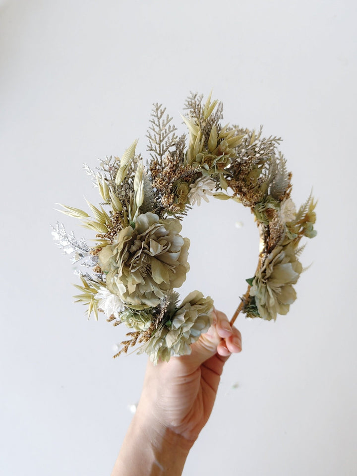 Vintage Bridal Flower Crown: Mint Green Wedding Headpiece – handmade floral hair accessory by magaela