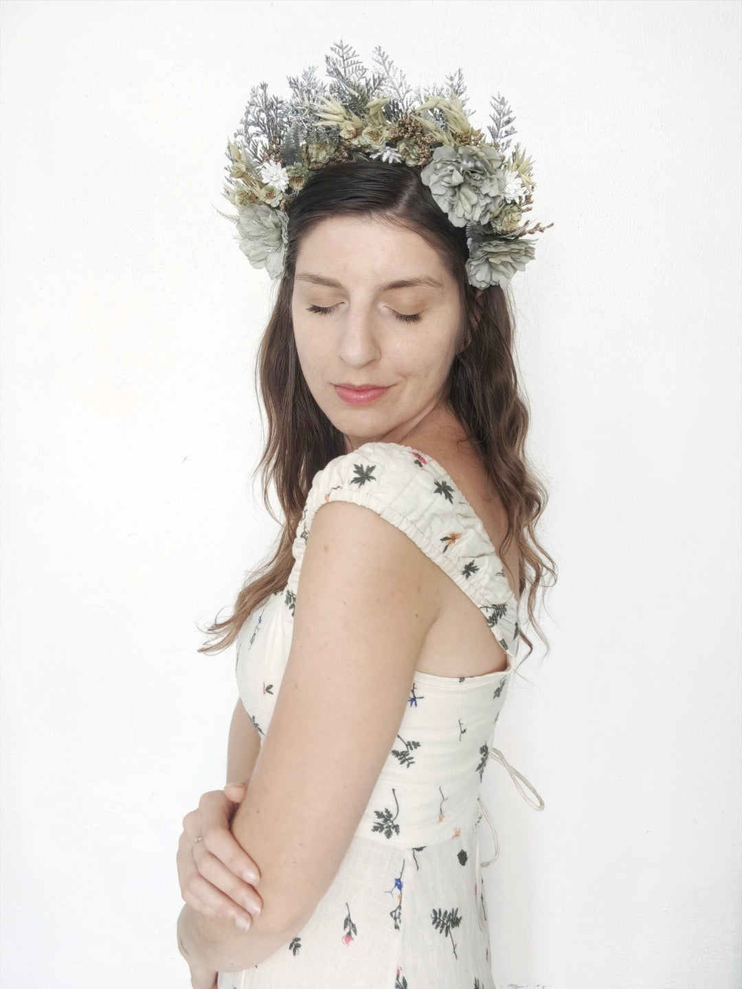 Vintage Bridal Flower Crown: Mint Green Wedding Headpiece – handmade floral hair accessory by magaela