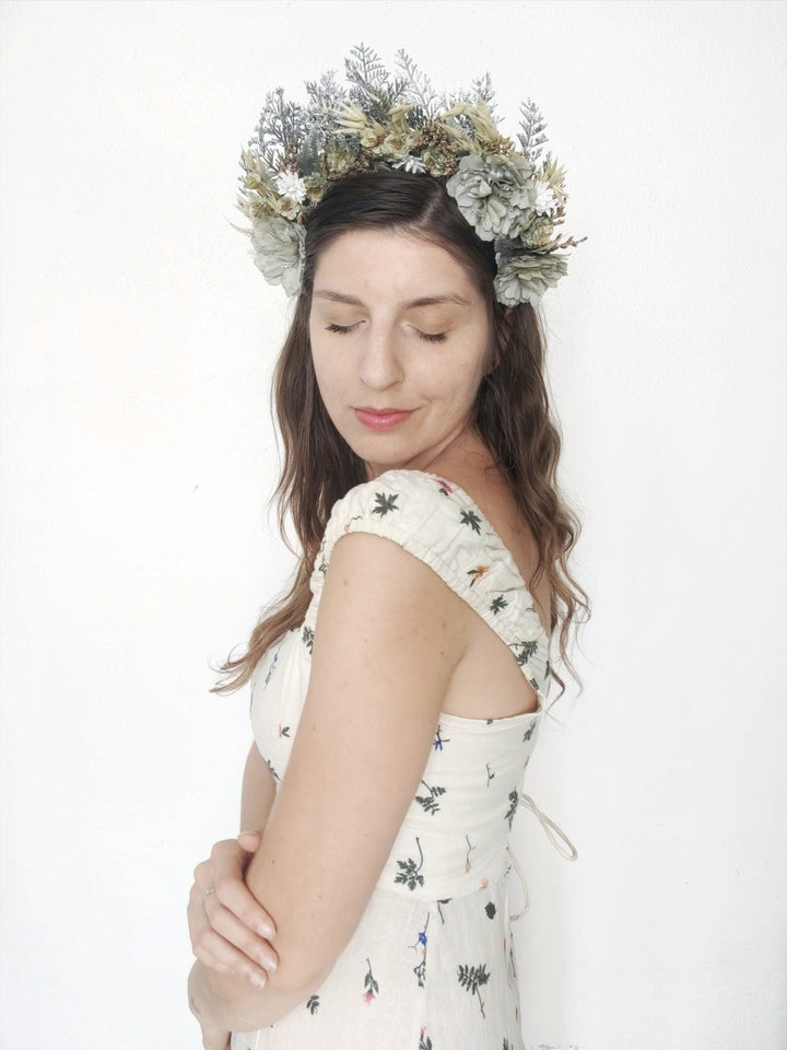 Vintage Bridal Flower Crown: Mint Green Wedding Headpiece – handmade floral hair accessory by magaela