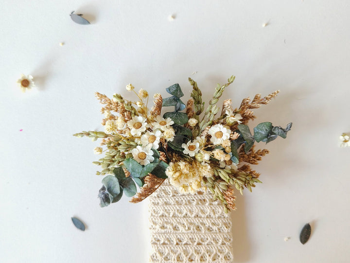 Greenery Eucalyptus Boutonniere: Vintage Wedding Buttonhole – handmade floral hair accessory by magaela