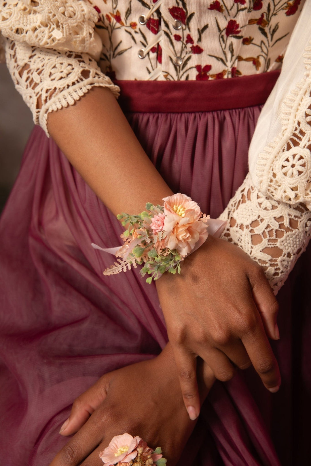 Peach Fuzz Flower Bracelet: Romantic Wedding Wrist Corsage – handmade floral hair accessory by magaela