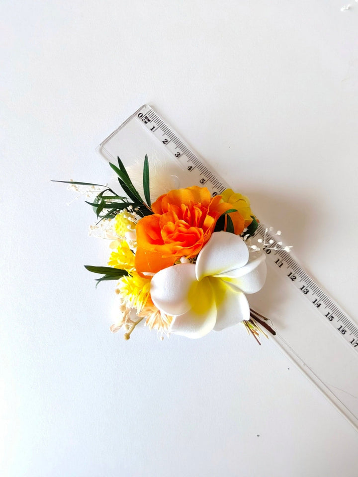 Plumeria Hair Comb & Boutonniere Set: Tropical Beach Wedding – handmade floral hair accessory by magaela