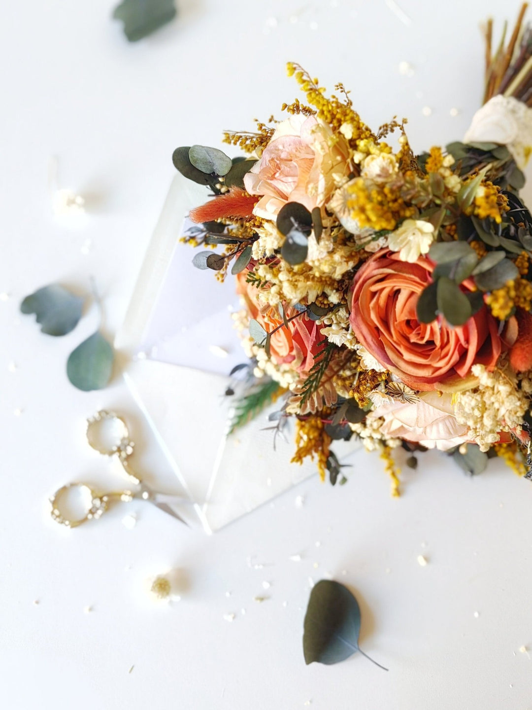 Terracotta Bridal Bouquet: Rustic Autumn Boho Wedding Flowers – handmade floral hair accessory by magaela