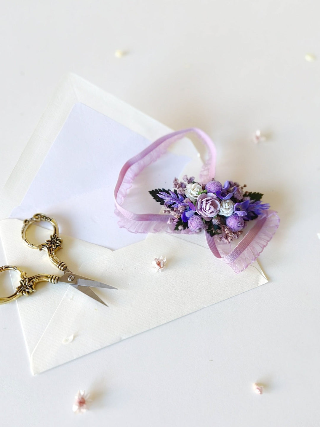 Purple Floral Bridal Garter: Elastic Violet Wedding Accessory – handmade floral hair accessory by magaela