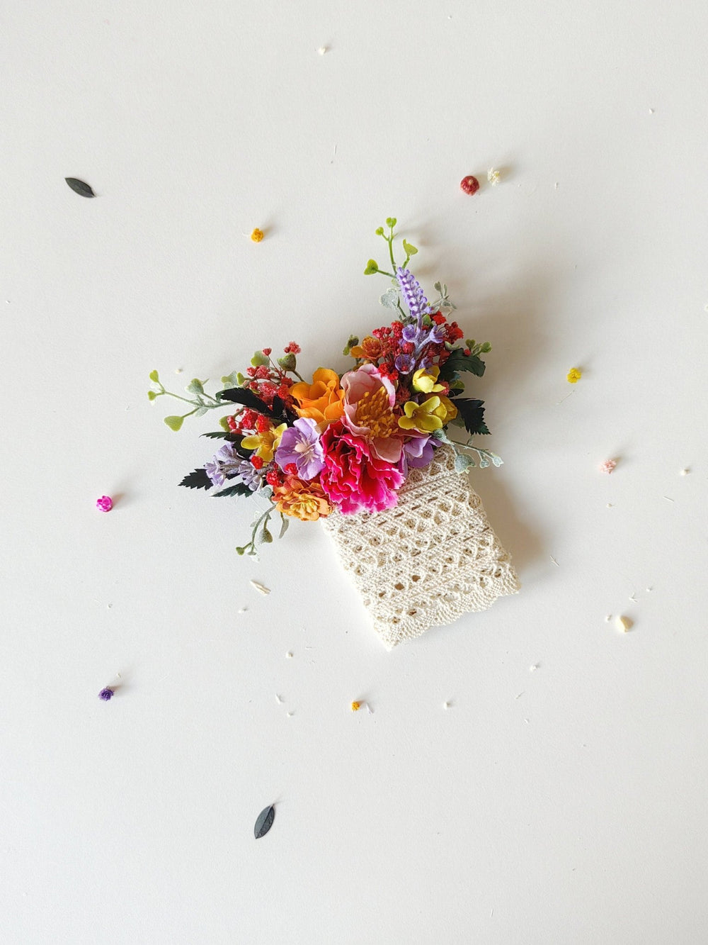 Boho Groom Boutonniere: Colorful Frida Flower Corsage – handmade floral hair accessory by magaela