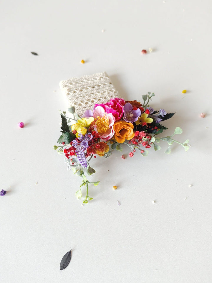 Boho Groom Boutonniere: Colorful Frida Flower Corsage – handmade floral hair accessory by magaela