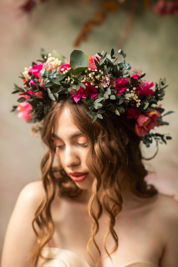 Magenta Flower Crown: Boho Wedding Hair Wreath with Blueberries – handmade floral hair accessory by magaela