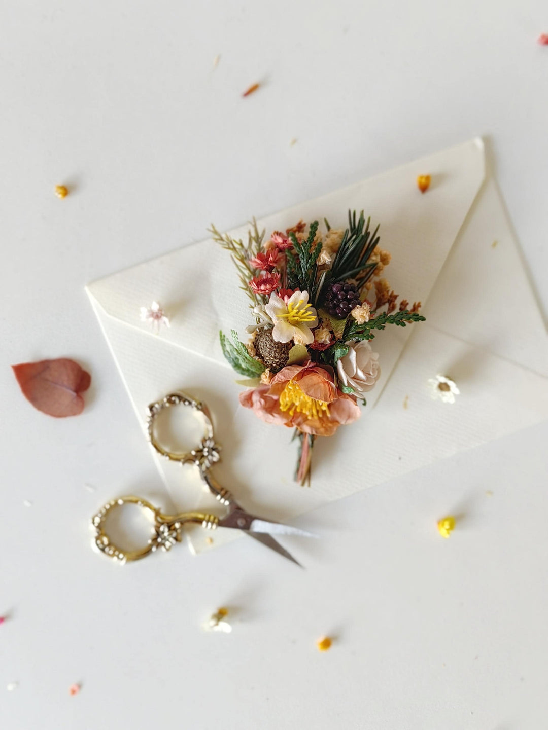 Fall Wedding Boutonniere: Rustic Groom Corsage, Preserved Flowers – handmade floral hair accessory by magaela