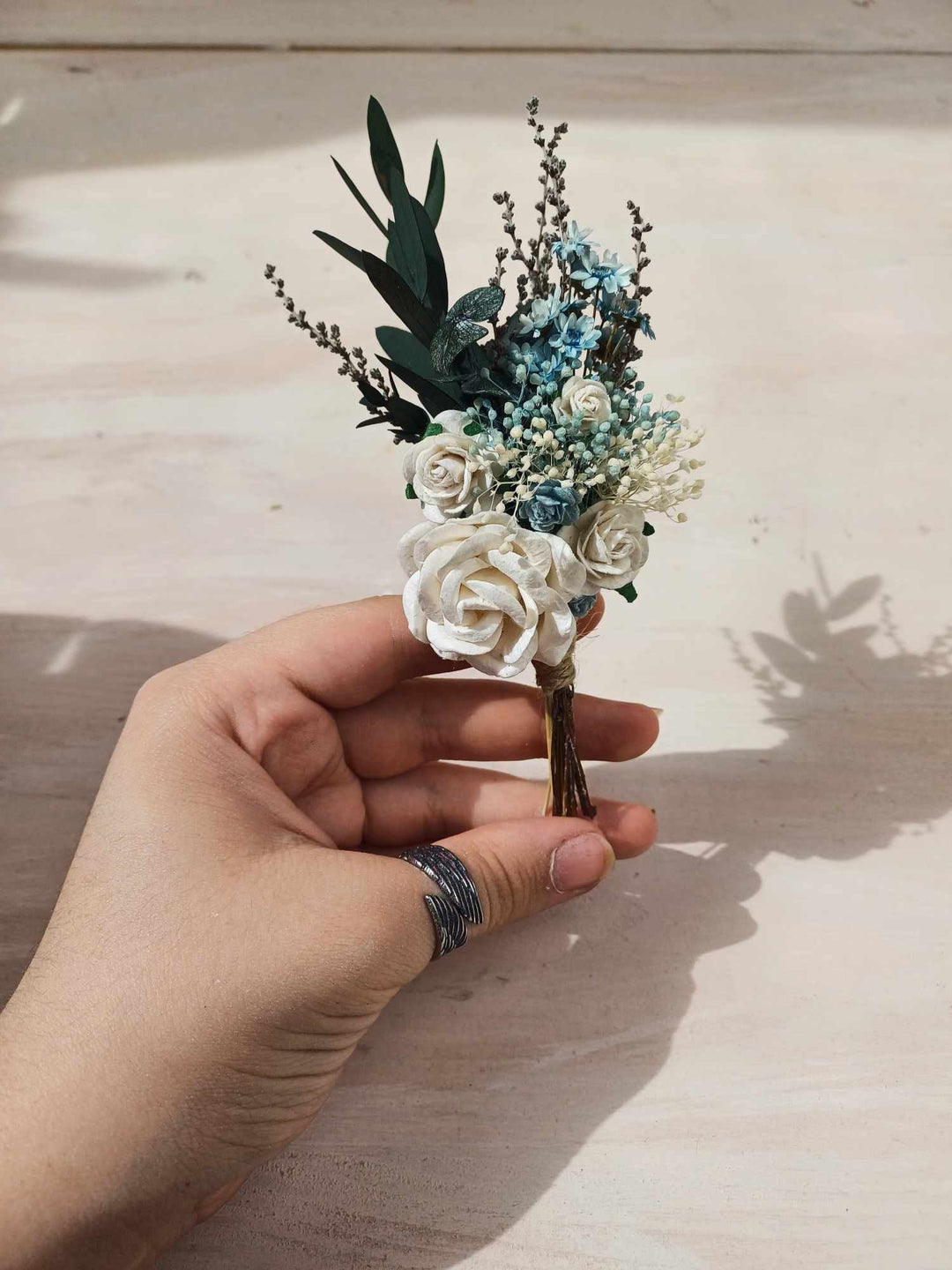 White & Blue Rose Bridal Hair Comb: Cottagecore Wedding Accessory – handmade floral hair accessory by magaela