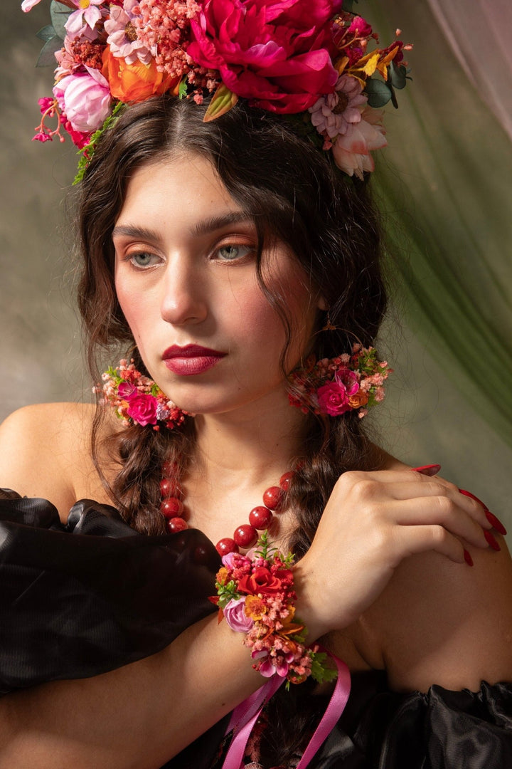 Magenta Flower Bracelet: Boho Wedding Wrist Corsage – handmade floral hair accessory by magaela