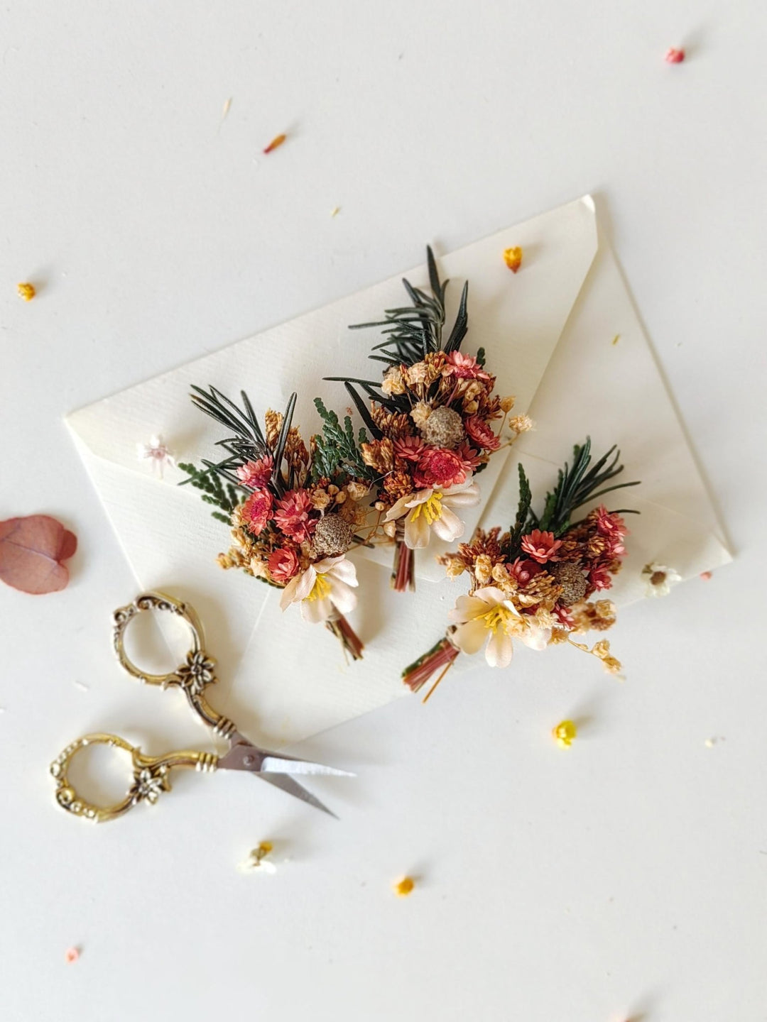 Fall Wedding Boutonniere: Rustic Groom Corsage, Preserved Flowers – handmade floral hair accessory by magaela