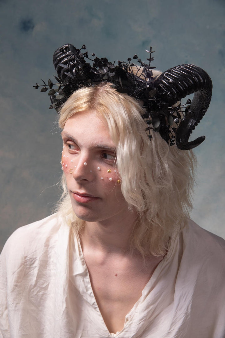 Black Horns Crown: Gothic Wedding Headpiece, Pagan Headband – handmade floral hair accessory by magaela