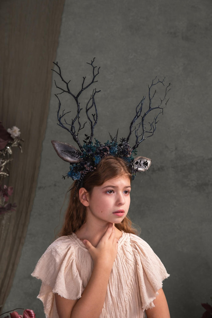 Black Antler Crown Headband: Pagan Festival Headpiece – handmade floral hair accessory by magaela