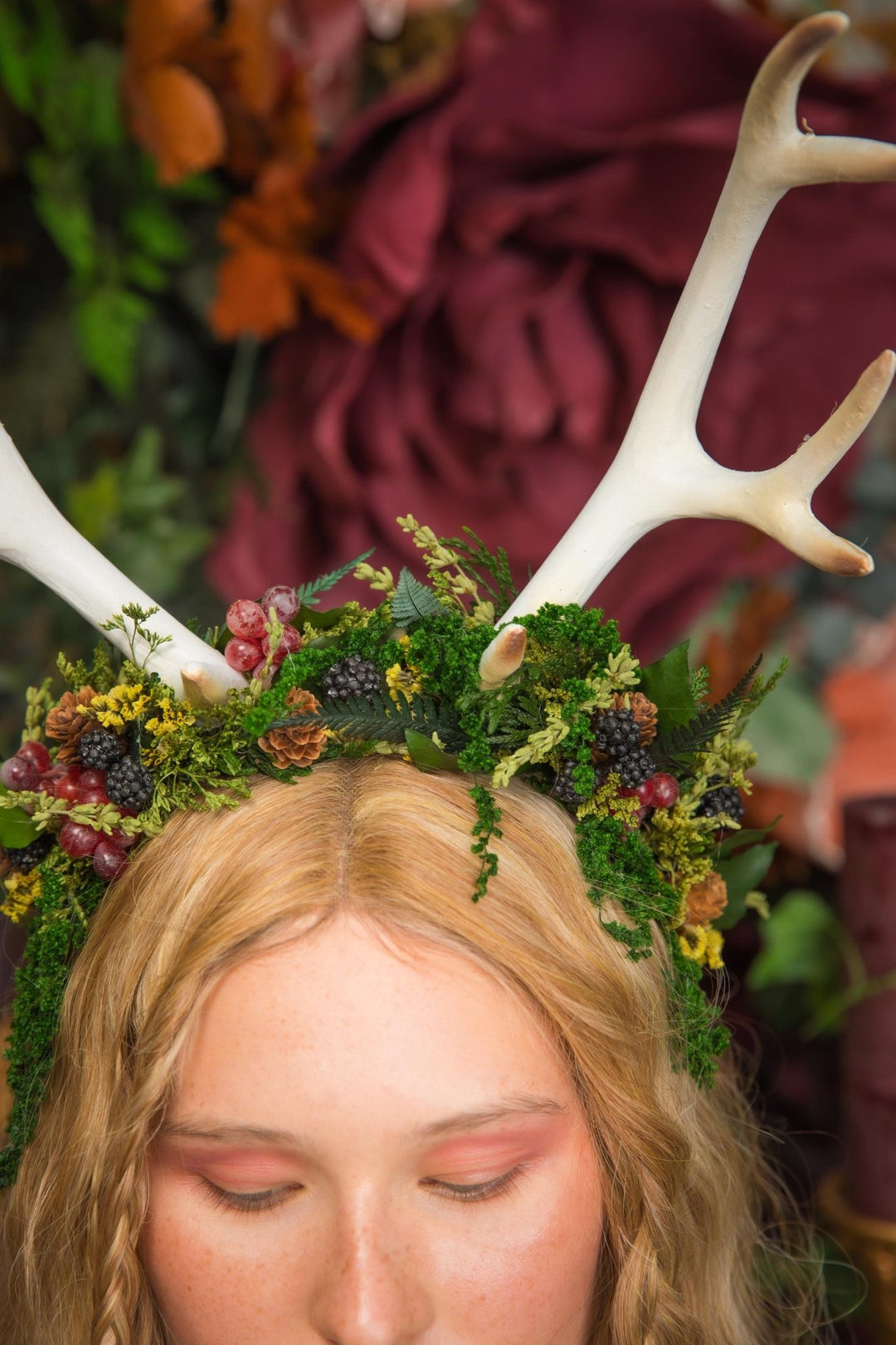 Woodland Antler Crown: Autumn Fairycore Headpiece – handmade floral hair accessory by magaela