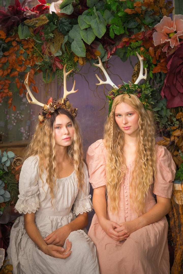 Woodland Antler Crown: Autumn Fairycore Headpiece – handmade floral hair accessory by magaela