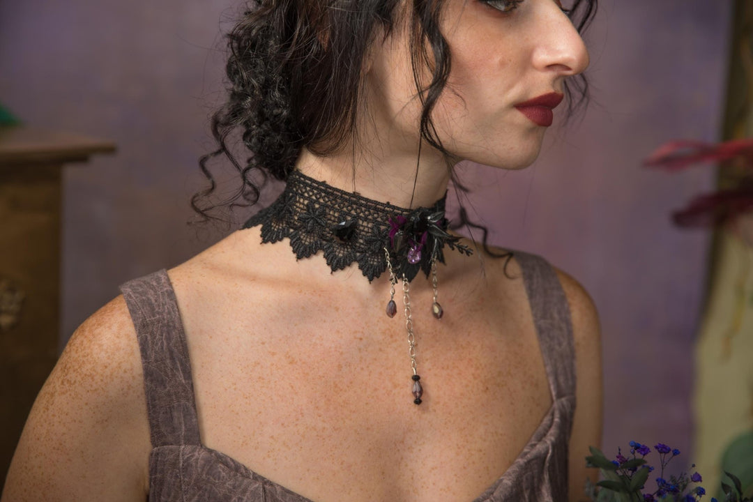 Gothic Lace Choker: Black Necklace with Purple Flowers & Chains – handmade floral hair accessory by magaela