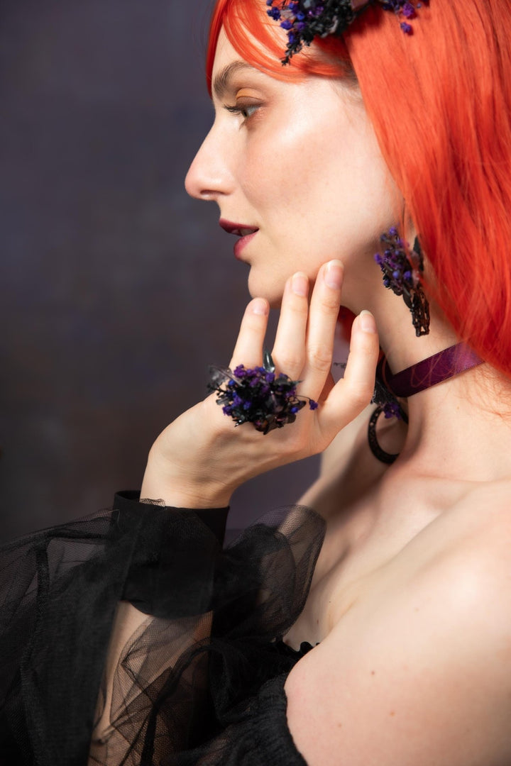 Purple Flower Ring: Gothic Wedding Jewelry, Adjustable Boho Ring – handmade floral hair accessory by magaela