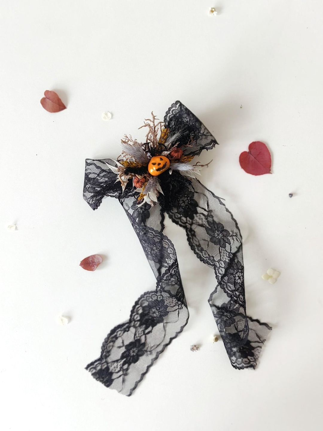 Halloween Pumpkin Hair Clip: Black Lace Bow, Gothic Autumn Headpiece – handmade floral hair accessory by magaela