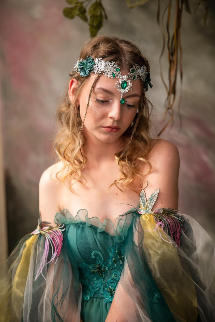 Emerald Crystal Elven Crown: Silver Bridal Headpiece, Fantasy Tiara – handmade floral hair accessory by magaela